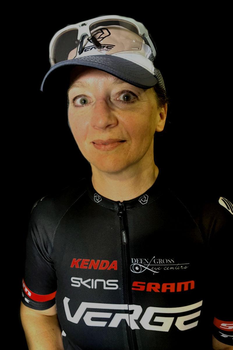 Headshot of Diane VanDeursen